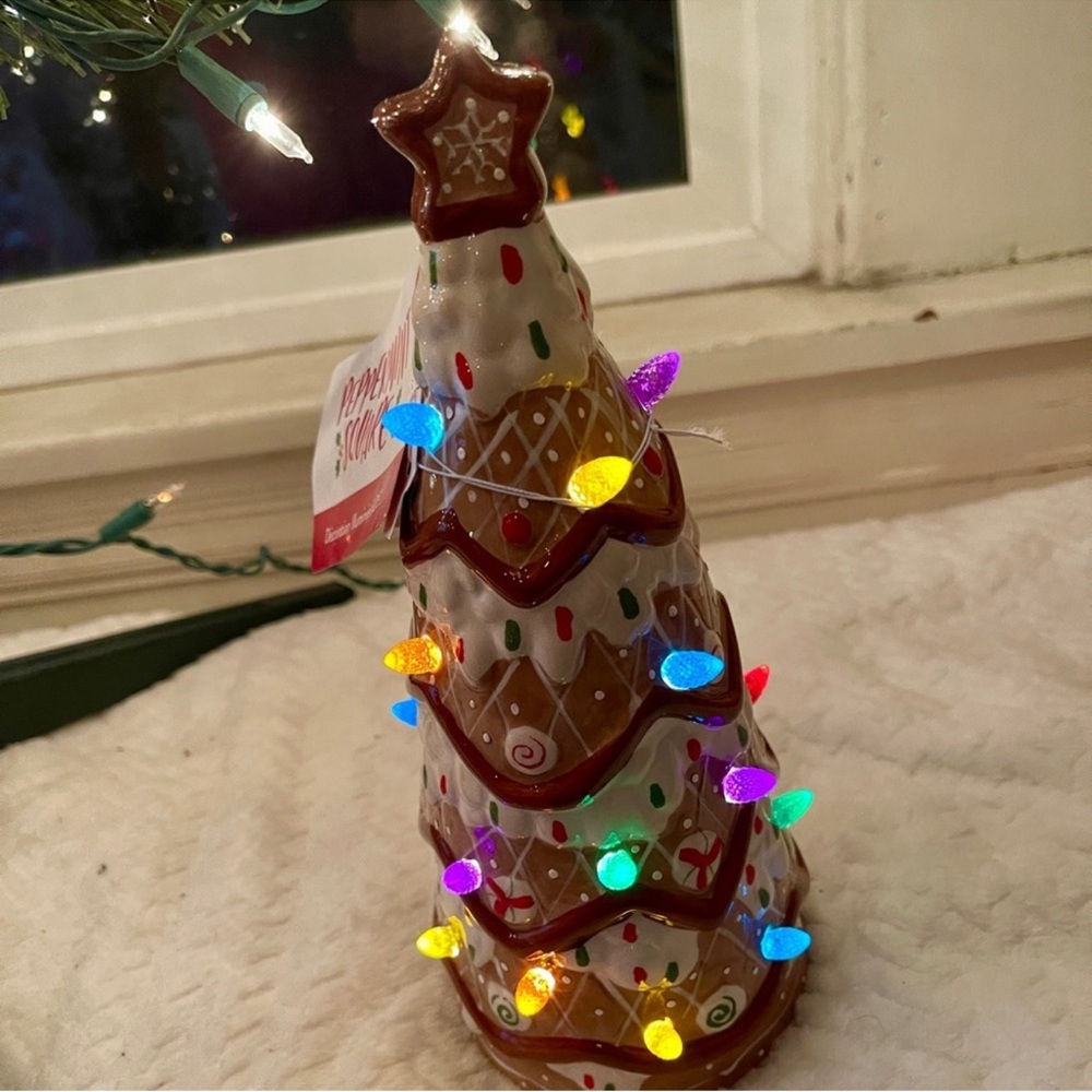 Gingerbread Tree Ceramic with Lights Peppermint Square NWT